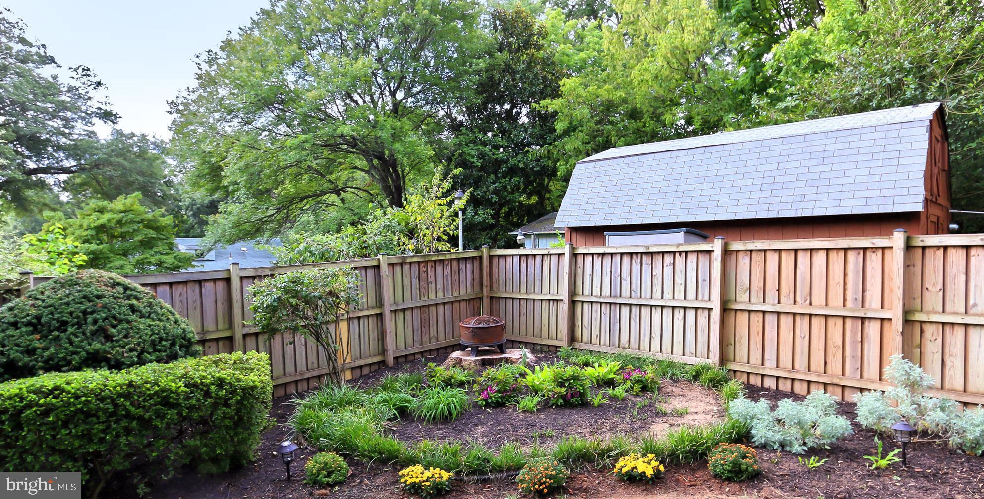 3123 Cofer Road Falls Church, VA 22042 - Photo 40 of 42 Beautiful flowerbeds