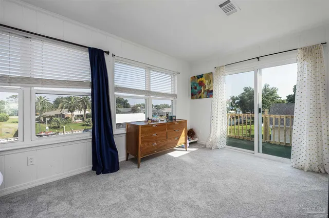 $899,999 | 976 Grand Canal Street, Gulf Breeze, FL 32563