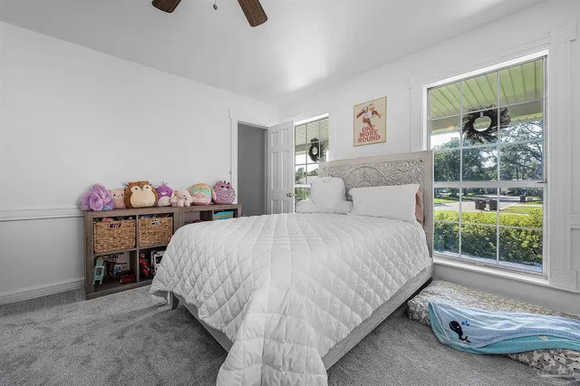 $899,999 | 976 Grand Canal Street, Gulf Breeze, FL 32563