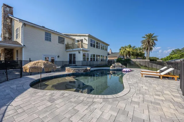 $899,999 | 976 Grand Canal Street, Gulf Breeze, FL 32563
