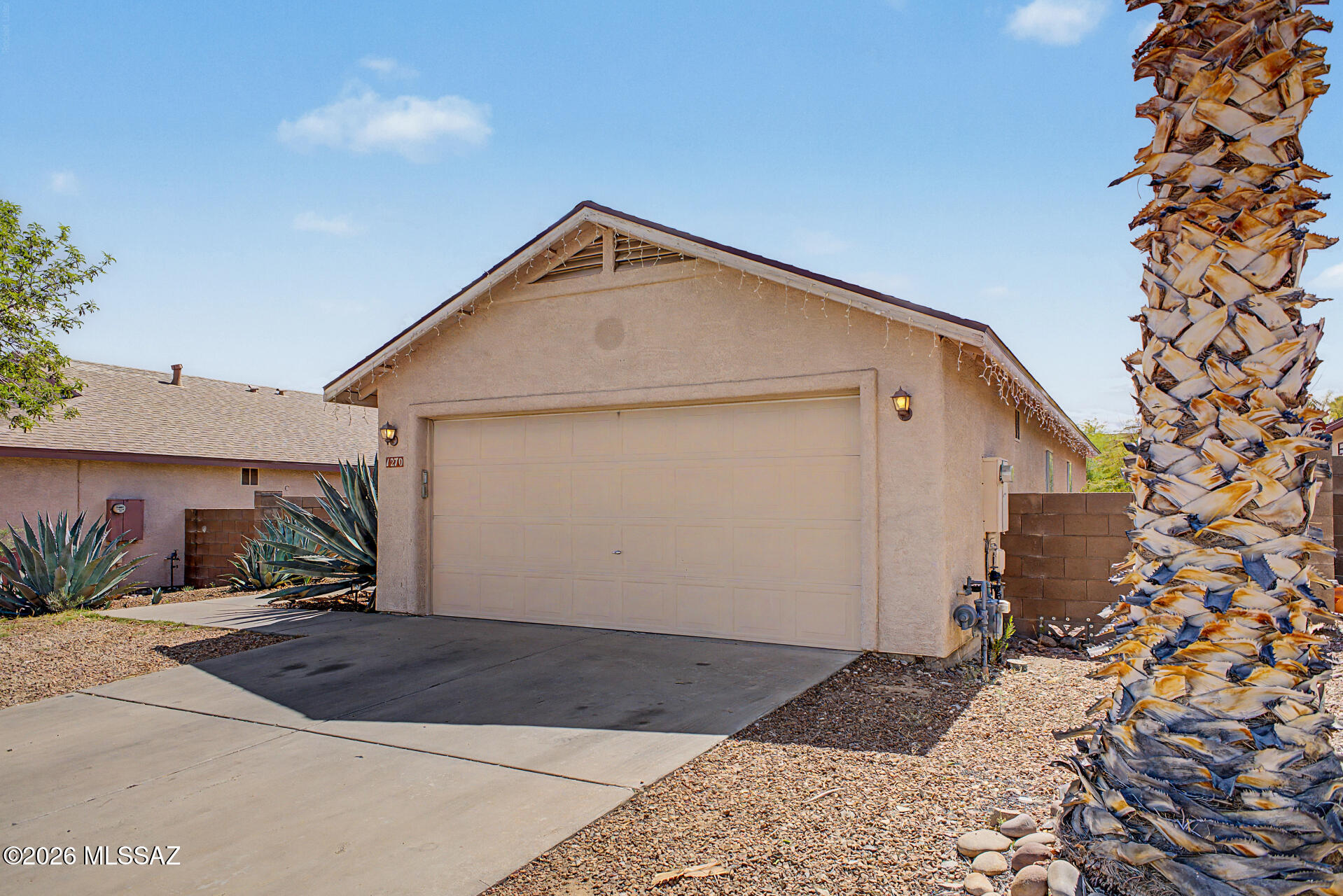 1270 North Falcon Ridge Drive Tucson, AZ 85745 - Photo 3 of 26 3 - Falcon Ridge