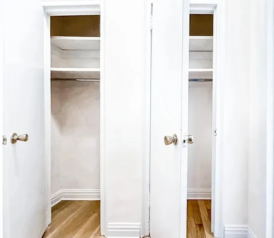 $2,695 | 214 East 51st Street, Unit 1F | Midtown East