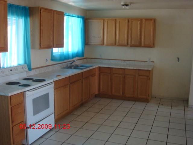 5056 West Osborn Road Phoenix, AZ 85031 - Photo 3 of 5 Kitchen