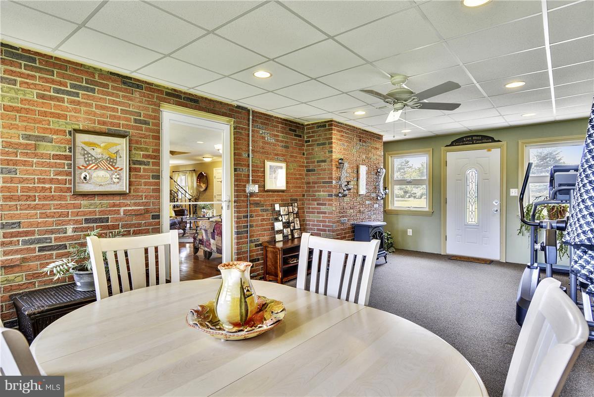 2716 Old Briggs Chaney Road Silver Spring, MD 20905 - Photo 15 of 30 Interior (General)