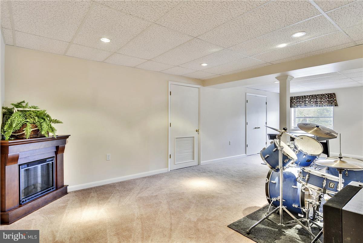 2716 Old Briggs Chaney Road Silver Spring, MD 20905 - Photo 30 of 30 Family Room