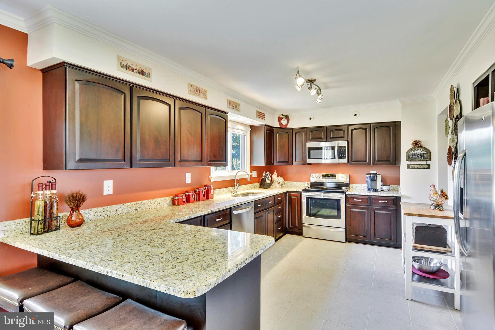 2716 Old Briggs Chaney Road Silver Spring, MD 20905 - Photo 7 of 30 Kitchen
