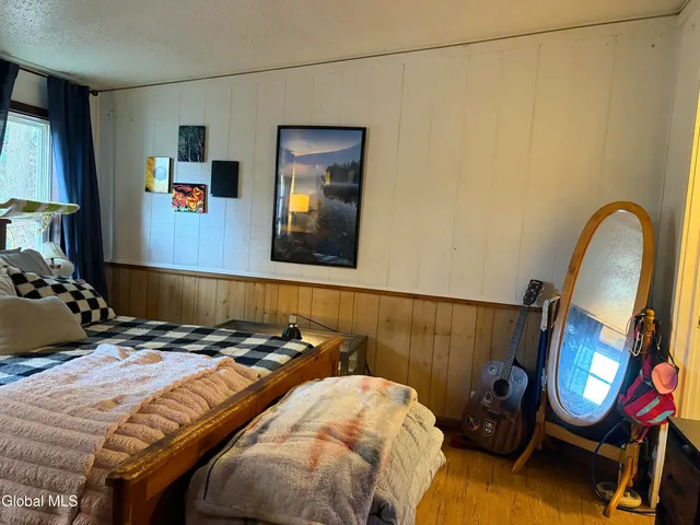 $329,000 | 63-140 Lemayville Way, Hampton, NY 12887