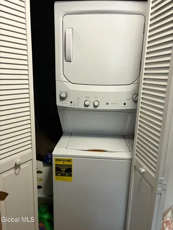 $329,000 | 63-140 Lemayville Way, Hampton, NY 12887