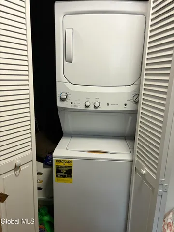 $329,000 | 63-140 Lemayville Way, Hampton, NY 12887