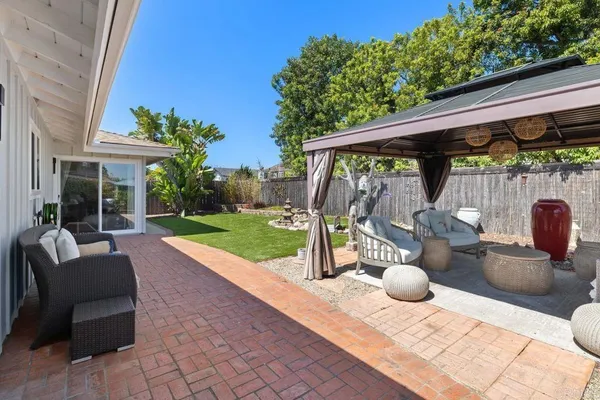 $1,735,000 | 3298 Mercer Lane, San Diego, CA 92122