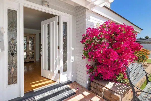 $1,735,000 | 3298 Mercer Lane, San Diego, CA 92122