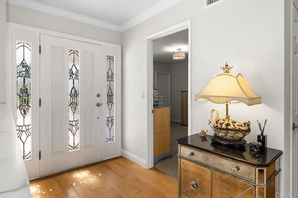 $1,735,000 | 3298 Mercer Lane, San Diego, CA 92122