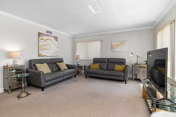 $1,735,000 | 3298 Mercer Lane, San Diego, CA 92122