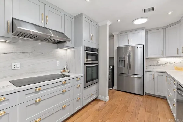 $1,735,000 | 3298 Mercer Lane, San Diego, CA 92122