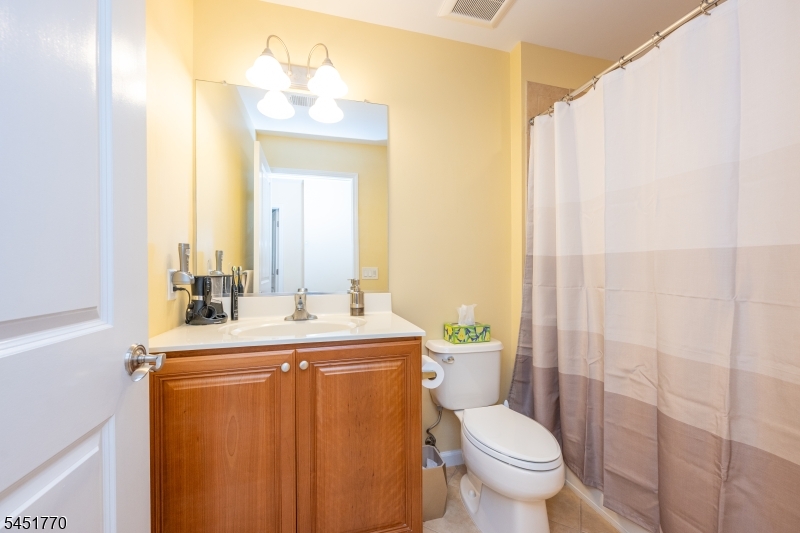 814 River Place Butler, NJ 07405 - Photo 20 of 31 Gallery Image 20