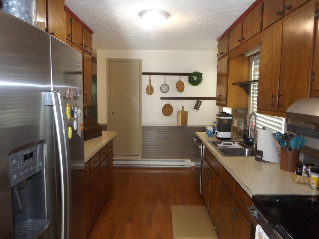 803 Hidden Valley Road Hillsville, VA 24343 - Photo 7 of 31 Gallery Image 7