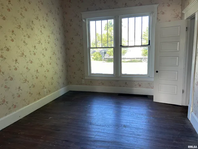 $32,513 | 211 East Lindell Street, West Frankfort, IL 62896