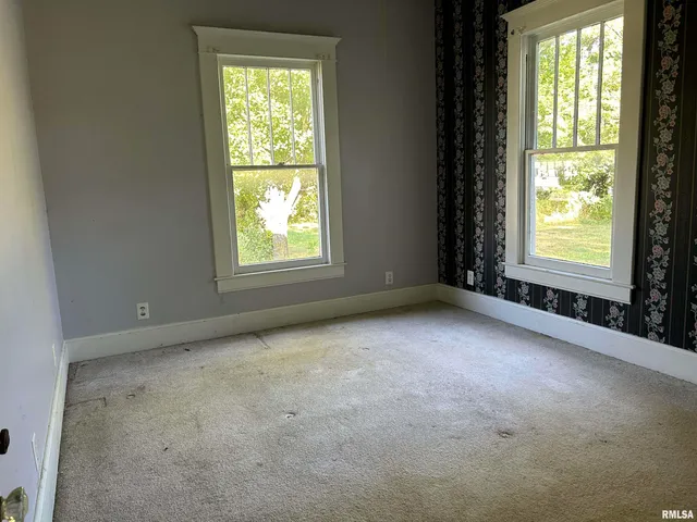 $32,513 | 211 East Lindell Street, West Frankfort, IL 62896