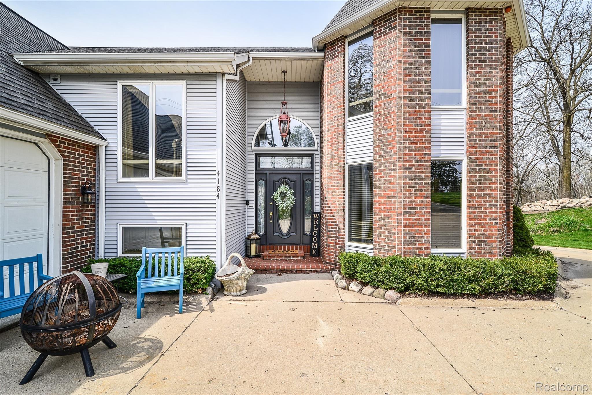 4184 Bauer Road Brighton, MI 48116 - Photo 5 of 51 WELCOME...