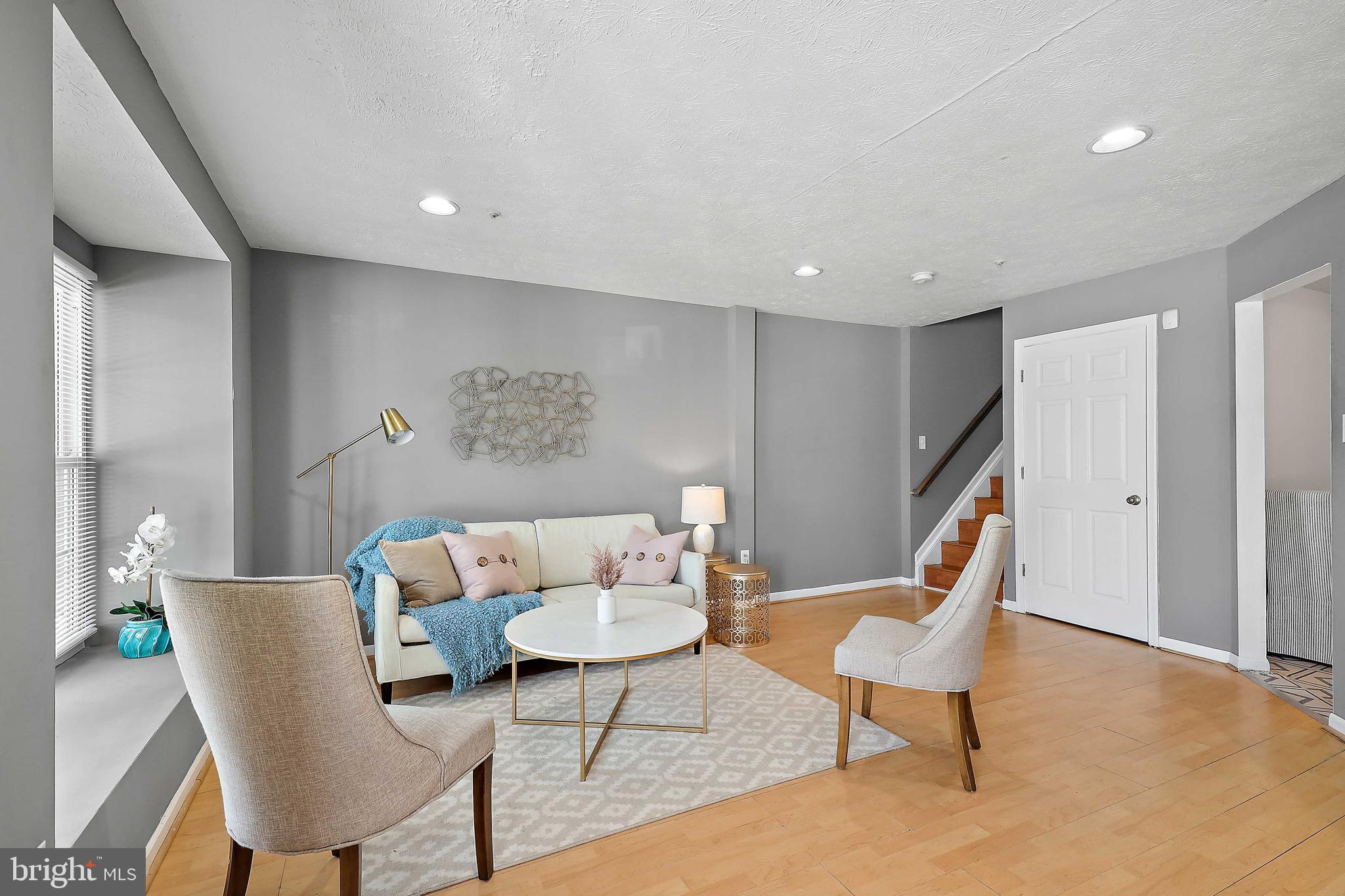 4232 Maple Path Circle, Unit 18 Nottingham, MD 21236 - Photo 2 of 24 Living Room