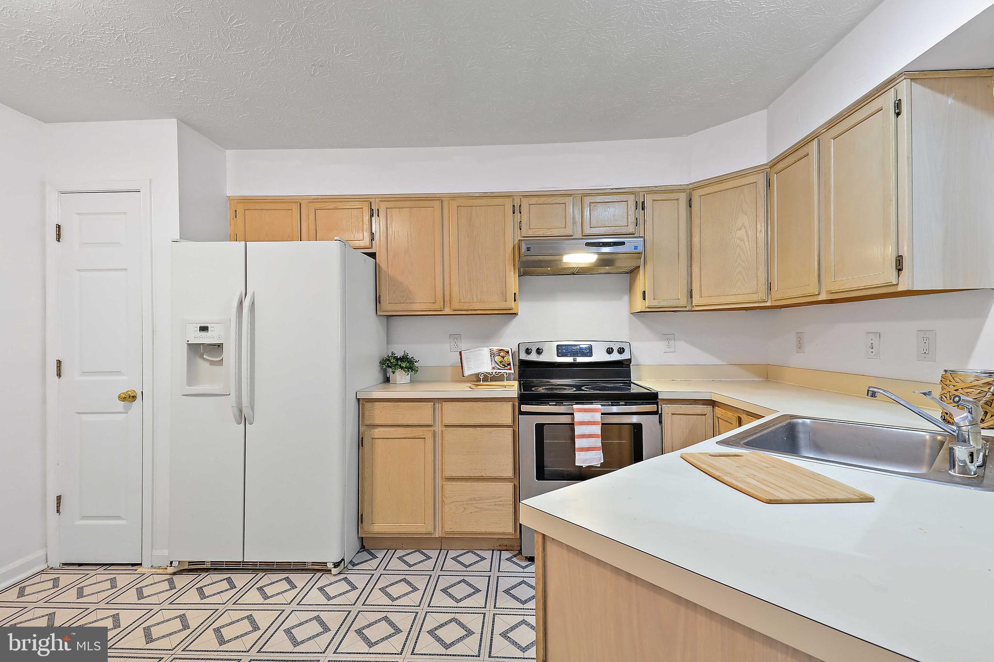4232 Maple Path Circle, Unit 18 Nottingham, MD 21236 - Photo 8 of 24 Kitchen