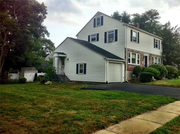 9 Van Street Worcester, MA 01602 - Photo 3 of 30 Gallery Image 3