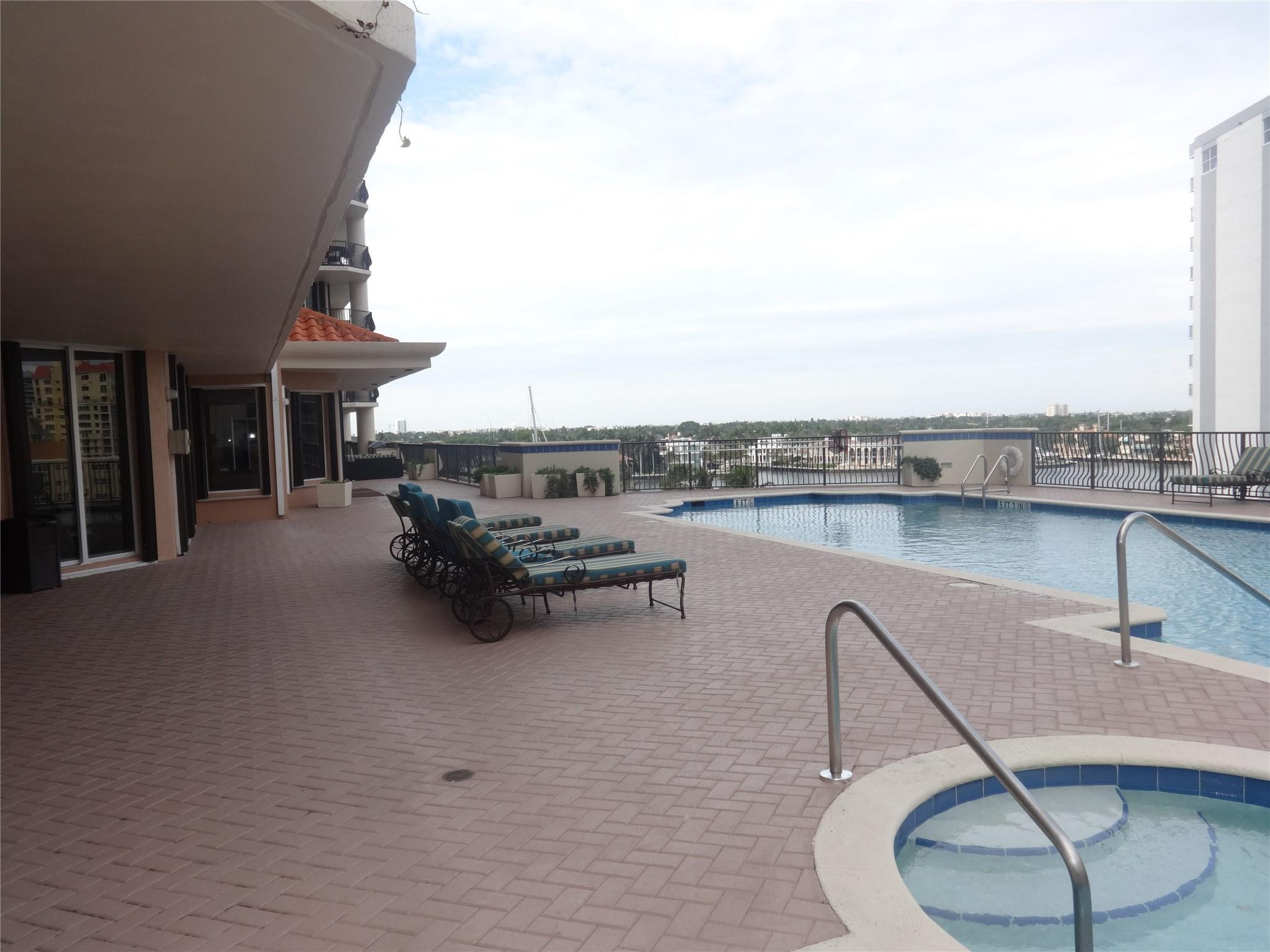 100 South Birch Road, Unit 1005D Fort Lauderdale, FL 33316 - Photo 26 of 36 Spa terrace and Gym entrance