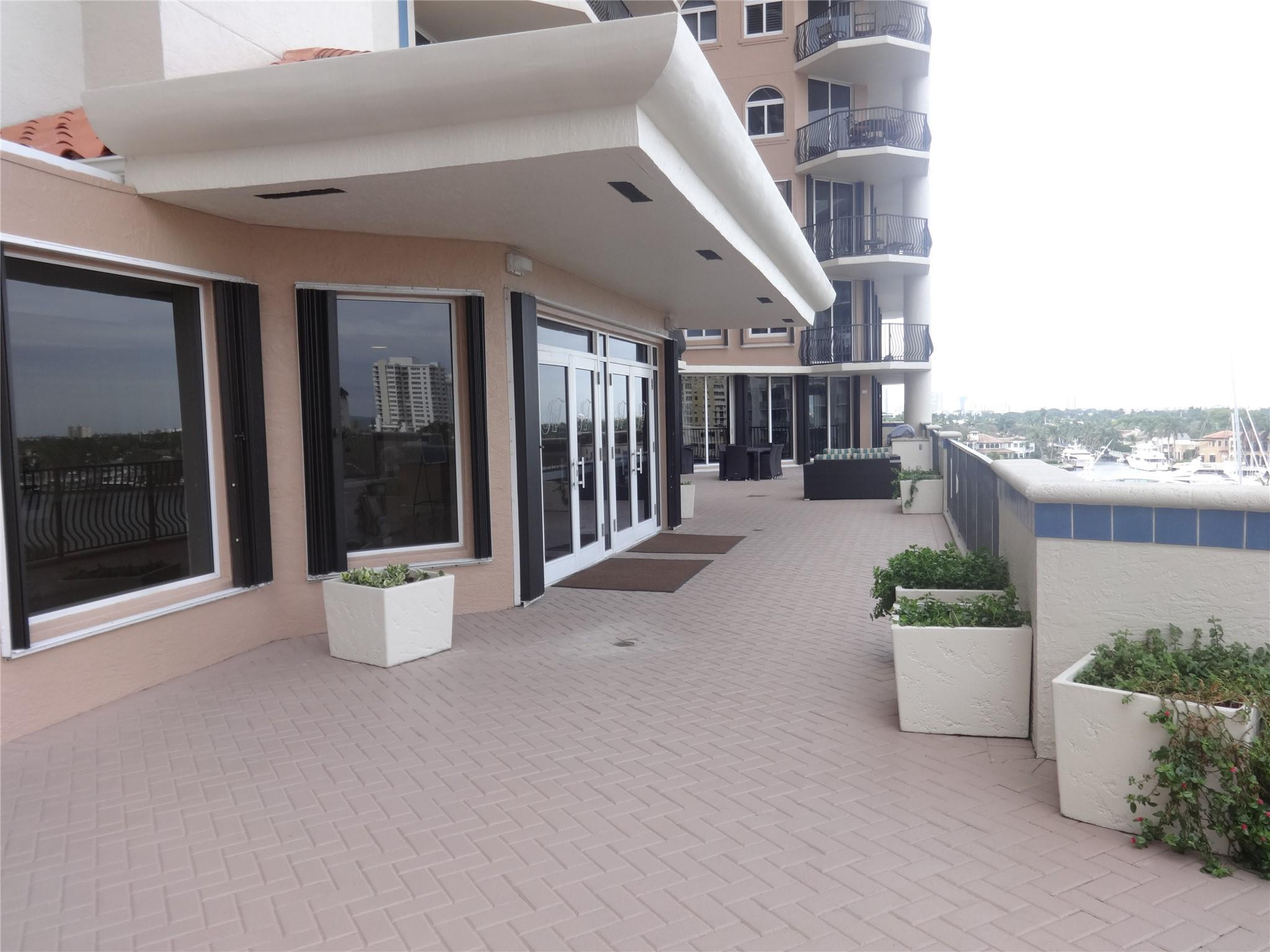 100 South Birch Road, Unit 1005D Fort Lauderdale, FL 33316 - Photo 28 of 36 Photo 29