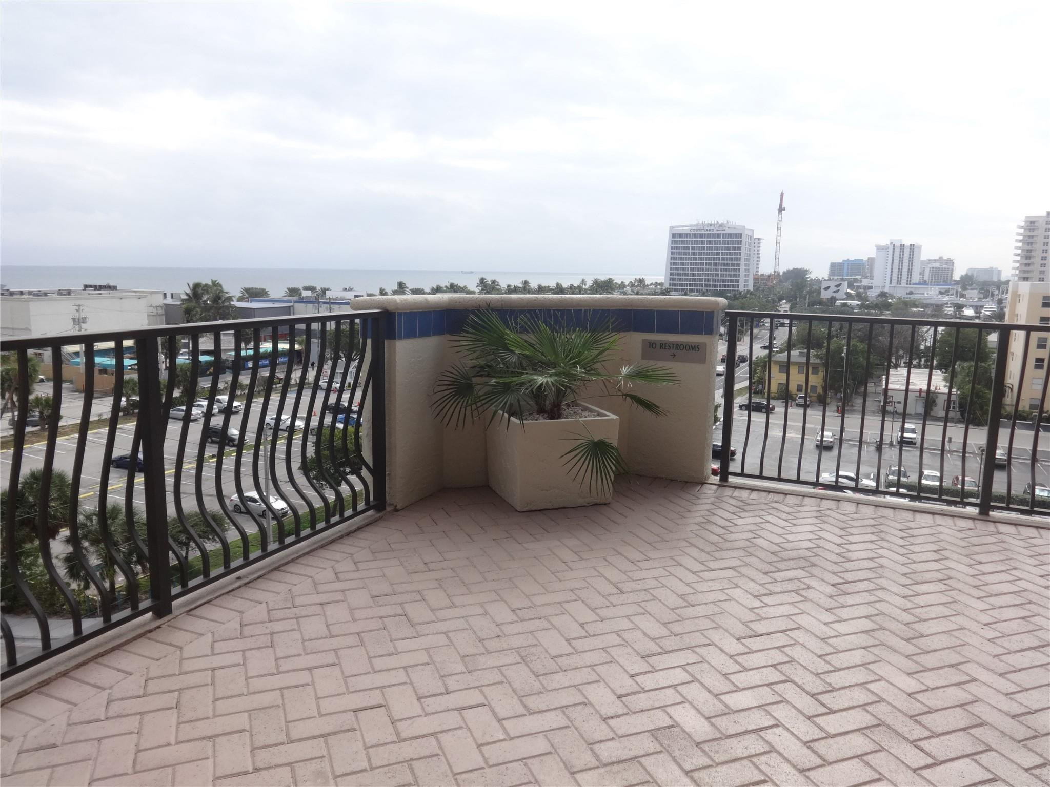 100 South Birch Road, Unit 1005D Fort Lauderdale, FL 33316 - Photo 33 of 36 Terrace overlooking the ocean