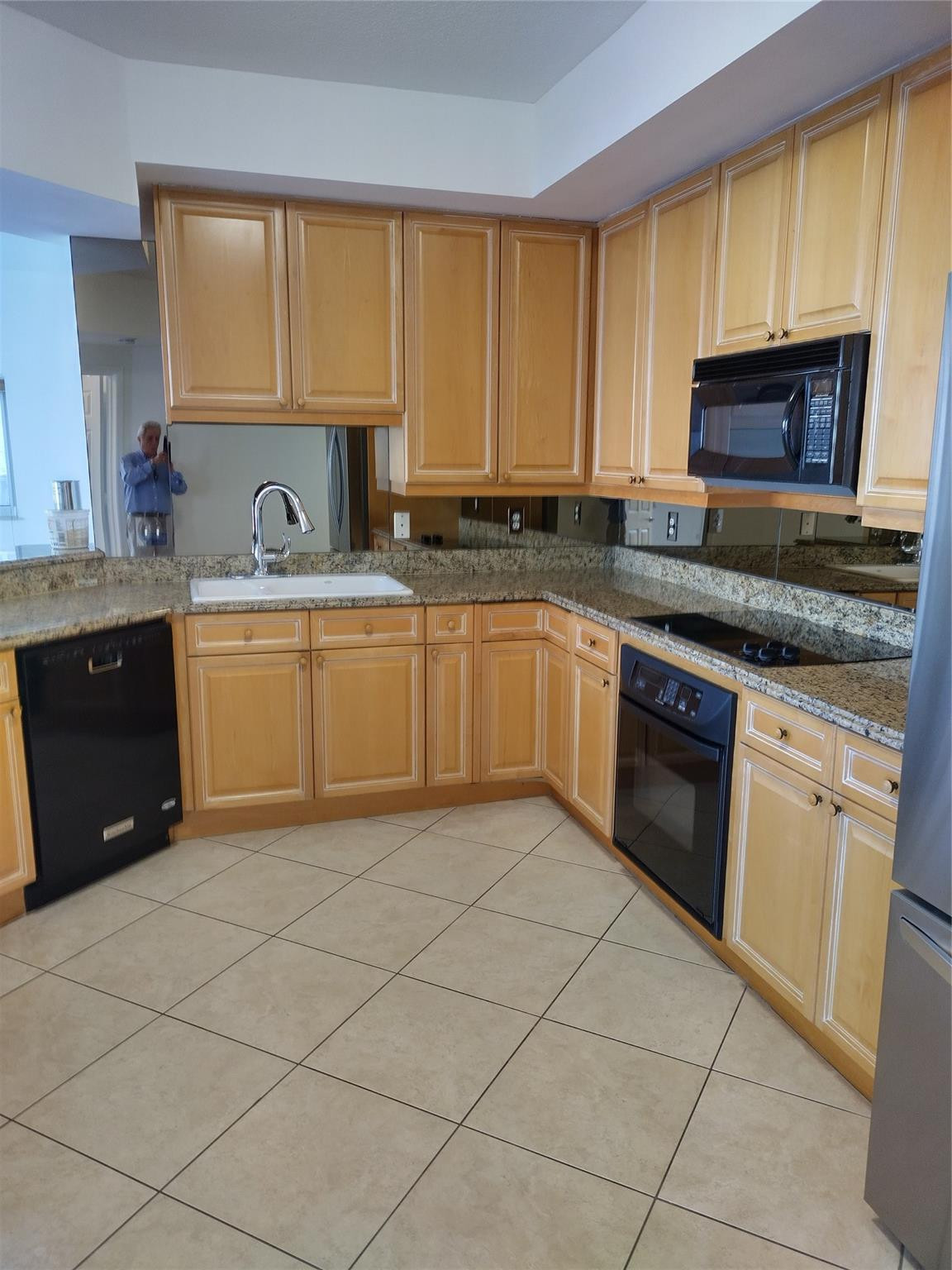 100 South Birch Road, Unit 1005D Fort Lauderdale, FL 33316 - Photo 4 of 36 Photo 4