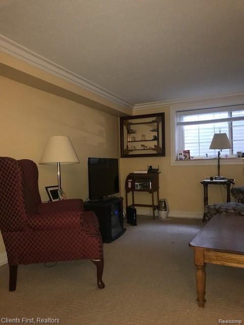2375 West Walton, Unit 3 Rochester, MI 48309 - Photo 4 of 7 IMG_7539.jpg