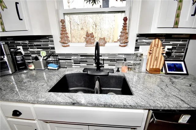 $625,000 | 2406 Northeast 158th Street, Smithville, MO 64089