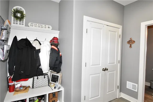 $625,000 | 2406 Northeast 158th Street, Smithville, MO 64089