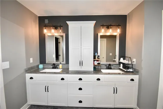 $625,000 | 2406 Northeast 158th Street, Smithville, MO 64089