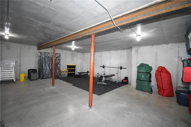 $600,000 | 2406 Northeast 158th Street, Smithville, MO 64089