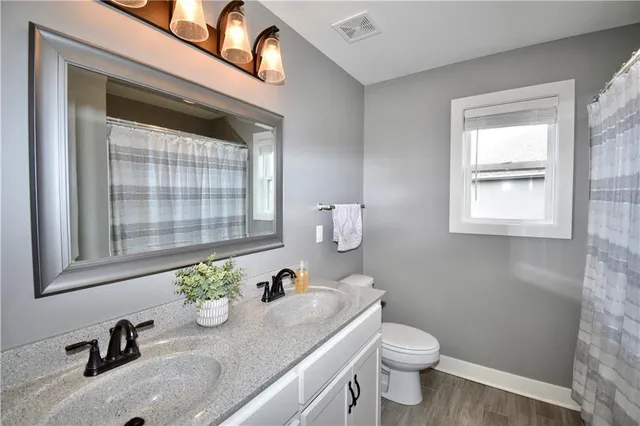 $600,000 | 2406 Northeast 158th Street, Smithville, MO 64089