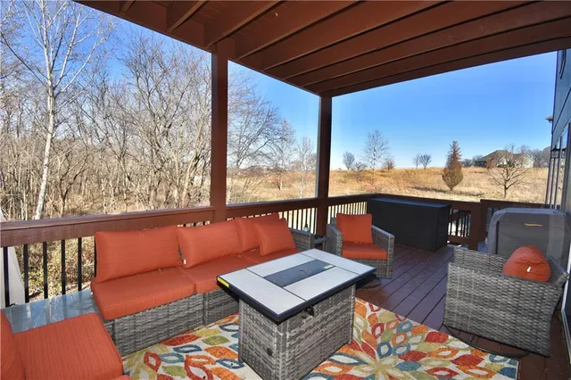 $600,000 | 2406 Northeast 158th Street, Smithville, MO 64089