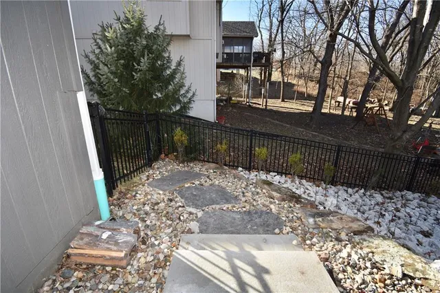 $600,000 | 2406 Northeast 158th Street, Smithville, MO 64089