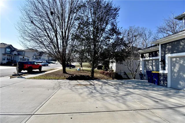 $625,000 | 2406 Northeast 158th Street, Smithville, MO 64089