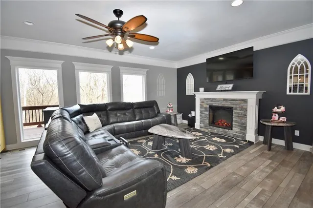 $600,000 | 2406 Northeast 158th Street, Smithville, MO 64089