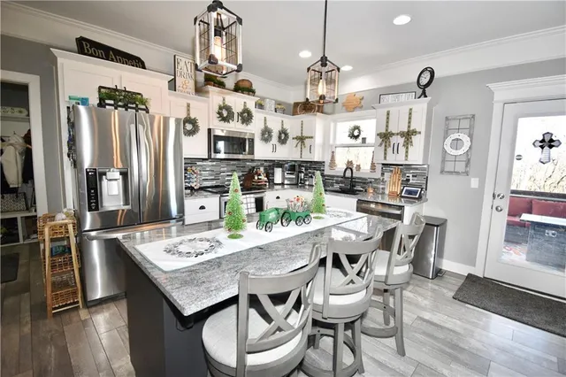 $625,000 | 2406 Northeast 158th Street, Smithville, MO 64089