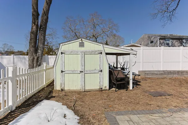 $399,900 | 6 Pine Street, Wareham, MA 02571