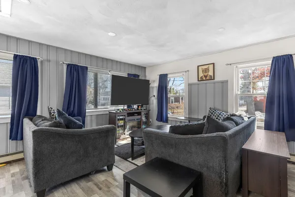 $399,900 | 6 Pine Street, Wareham, MA 02571