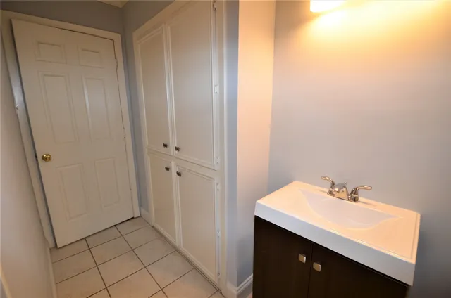 $2,200 | 1902 Coulcrest Drive, Houston, TX 77055