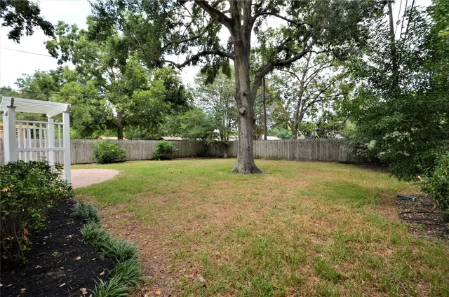 $2,200 | 1902 Coulcrest Drive, Houston, TX 77055