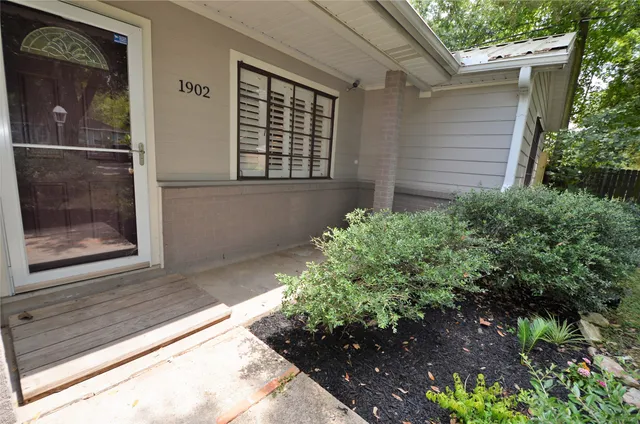 $2,200 | 1902 Coulcrest Drive, Houston, TX 77055