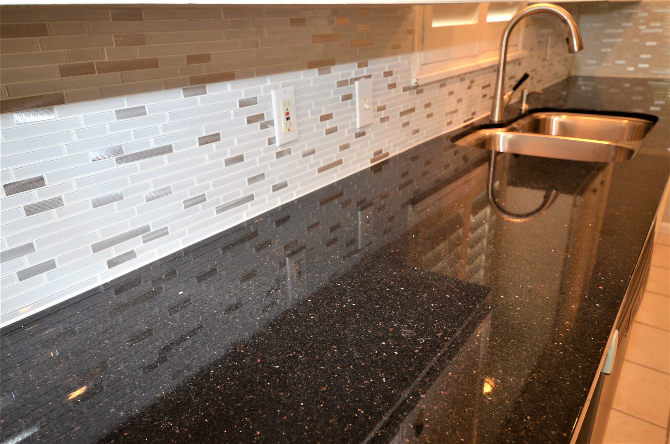 1902 Coulcrest Drive Houston, TX 77055 - Photo 8 of 27