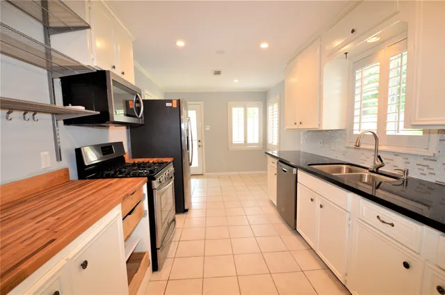 $2,200 | 1902 Coulcrest Drive, Houston, TX 77055