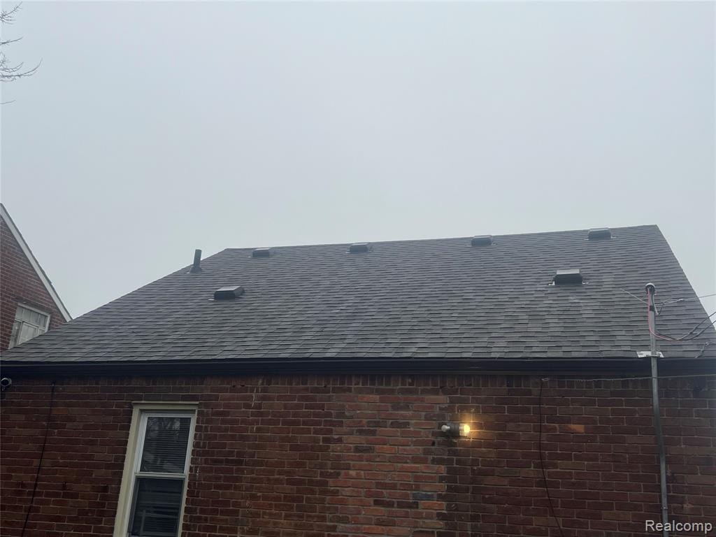 9599 Whitcomb Detroit, MI 48227 - Photo 7 of 38
