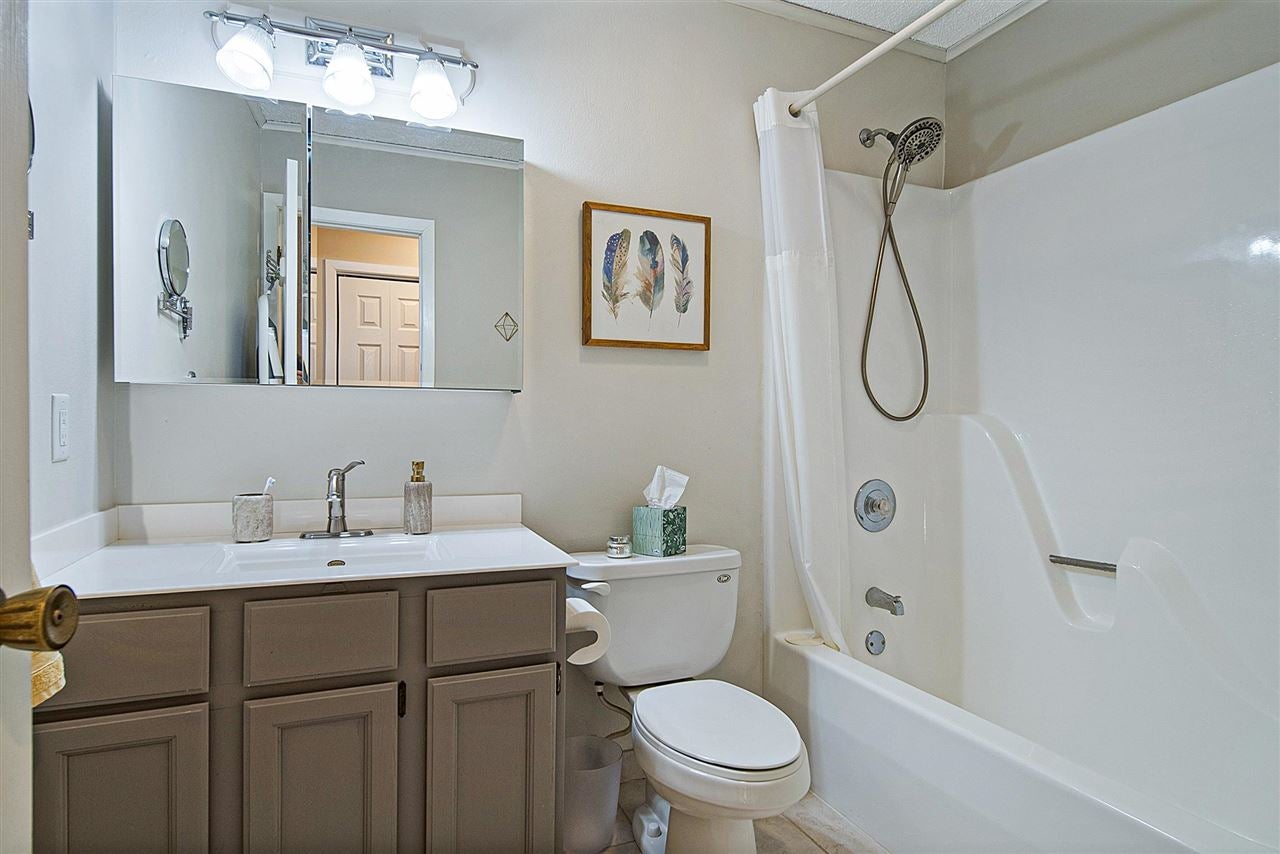 609 Holiday Road Coralville, IA 52241 - Photo 24 of 35 Gallery Image 24